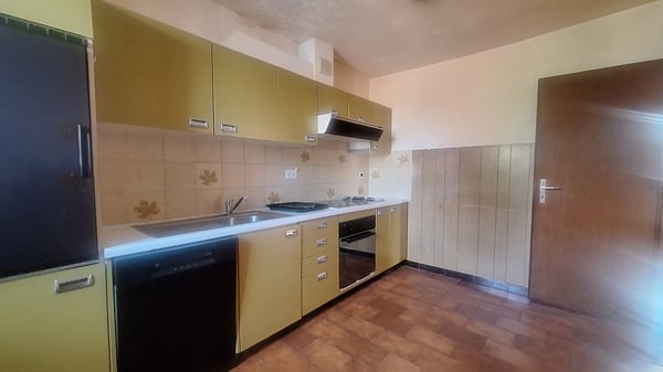 Ampia Casa di Nucleo, Vista aperta, con Terrazza, Posti auto, Giardino privato 14