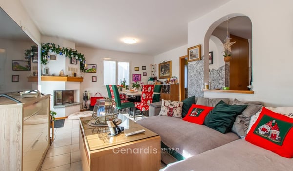 Soleggiata, Tranquillità,   Confortevole  Casa Indipendente con portico,  giardino privato 6