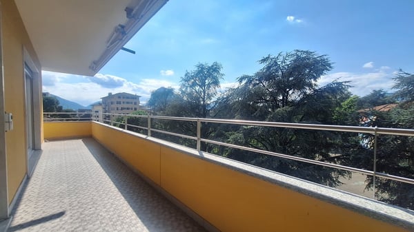 Viganello Centro,  Luminoso Appartamento con ampia terrazza, garage e posto auto 4