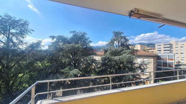 Viganello Centro,  Luminoso Appartamento con ampia terrazza, garage e posto auto 5