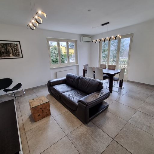 Breganzona , Soleggiata   Ampia Casa Indipendente con tre appartamenti , Giardino  privato 8