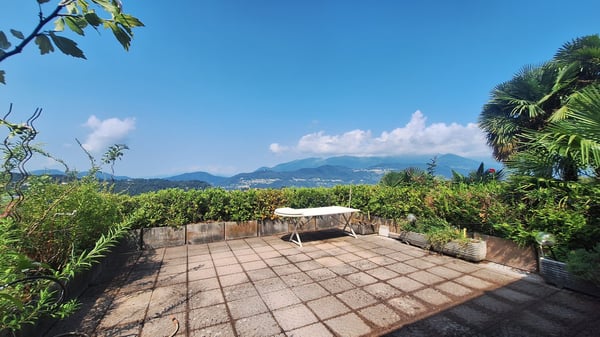 Soleggiata,  Tranquillità,  Spaziosa Villa  indipendente con giardino, piscina 5