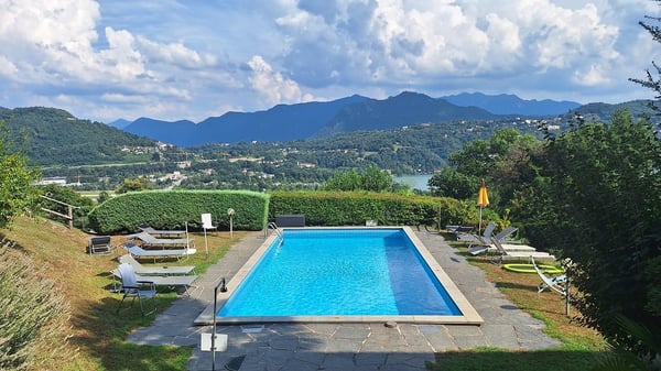 Vista lago,  Spazioso appartamento di 1.5 locali con Terrazza,  piscina ad Agno 5
