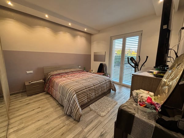 Villa indipendente con 1000 mq di giardino a soli 10 min. dalla Svizzera 8