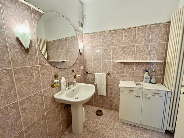 Casa unifamiliare con vista panoramica a Figino + 2 lotti terreno 9