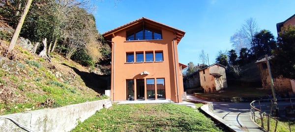 Immersa nella natura, spaziosa casa nel Malcantone con vista sul M. Rosa 1