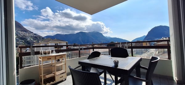 Centro Lugano, Piano Attico con due appartamenti di loc 2,5, Terrazze, Posto Auto coperto. 5
