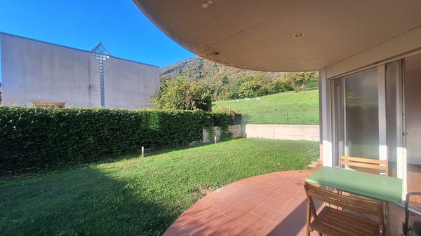 Soleggiata, Confortevole Villetta indipendente con portico, terrazza, giardino 1