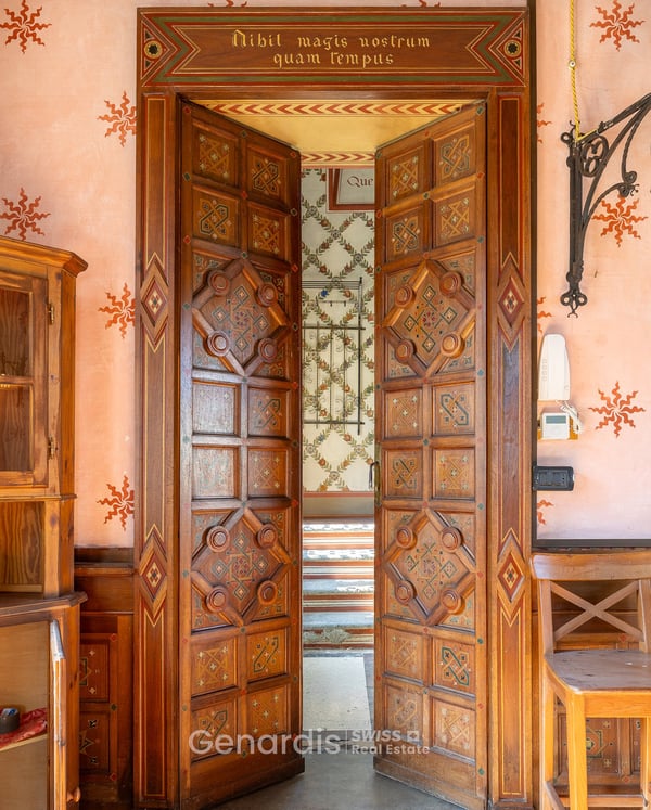 Villa storica di grande fascino, con forte carattere storico e decorativo. 15