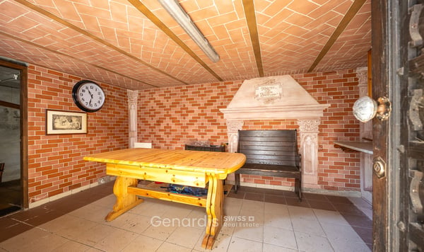 Villa storica di grande fascino, con forte carattere storico e decorativo. 11