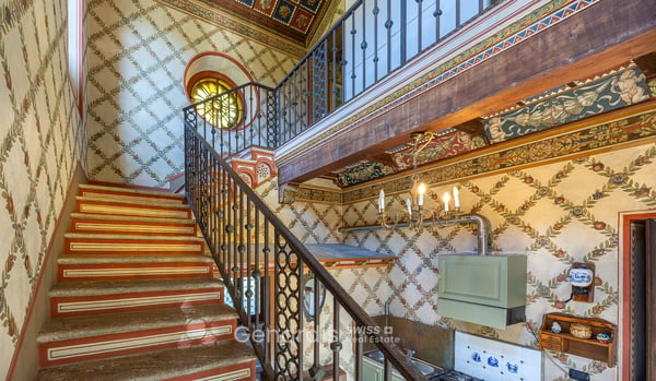 Villa storica di grande fascino, con forte carattere storico e decorativo. 23