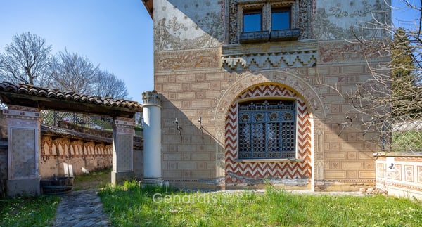 Villa storica di grande fascino, con forte carattere storico e decorativo. 4