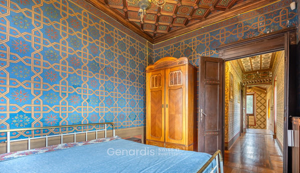 Villa storica di grande fascino, con forte carattere storico e decorativo. 32