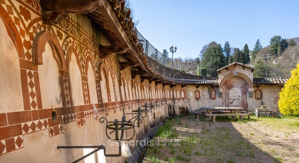 Villa storica di grande fascino, con forte carattere storico e decorativo. 6