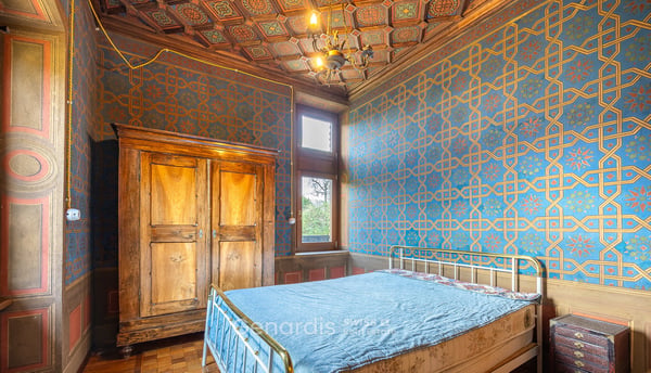 Villa storica di grande fascino, con forte carattere storico e decorativo. 33