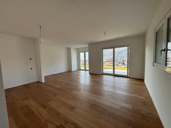 Neues Penthouse in Brusino - Seesicht und Bootsplatz! 7
