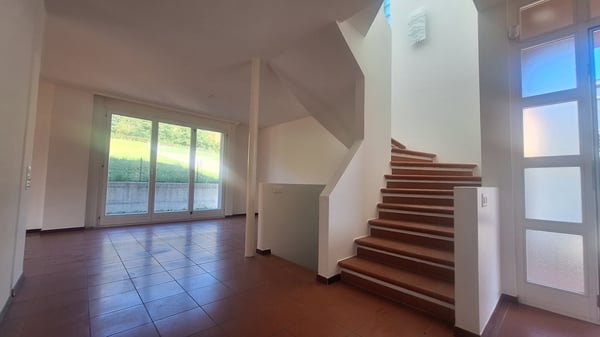 Soleggiata,   Confortevole Villetta indipendente  con portico, terrazza, giardino 13