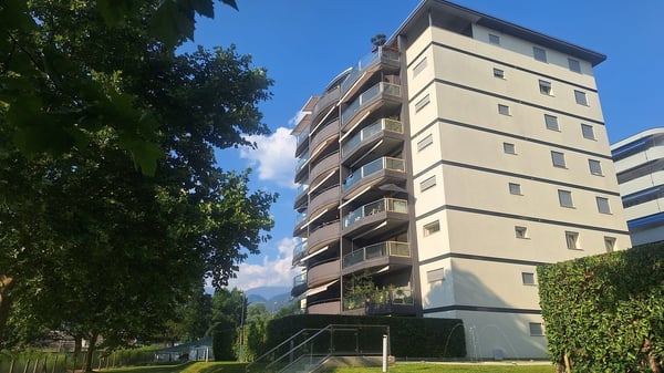 Soleggiato,  Comodità,  Confortevole Appartameno con Terrazza,  tre  bagni, due posti auto 1
