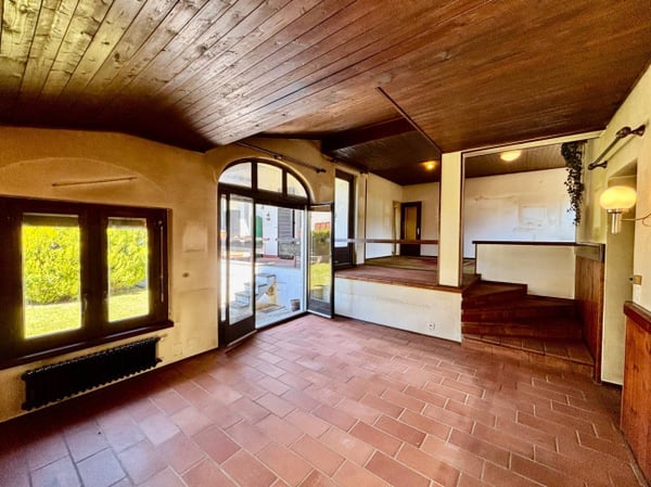 Casa unifamiliare con giardino e piscina / Einfamilienhaus mit Garten und Schwimmbad 8