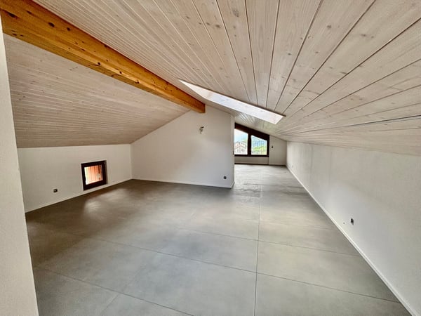 Spaziosa casa nuova con vista sul M. Rosa in contesto idilliaco 8