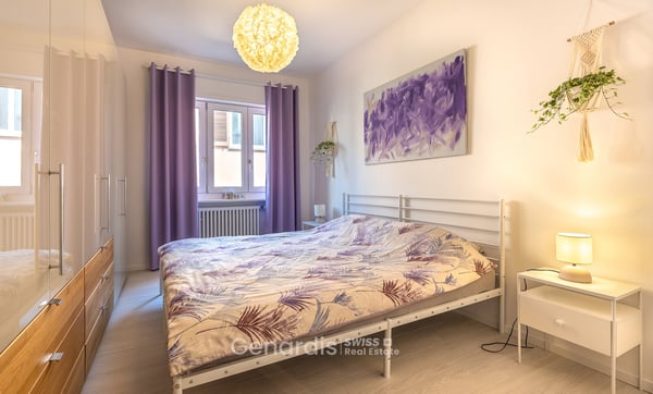 Luminoso appartamento di 4.5 locali con balcone a Ponte Tresa 14