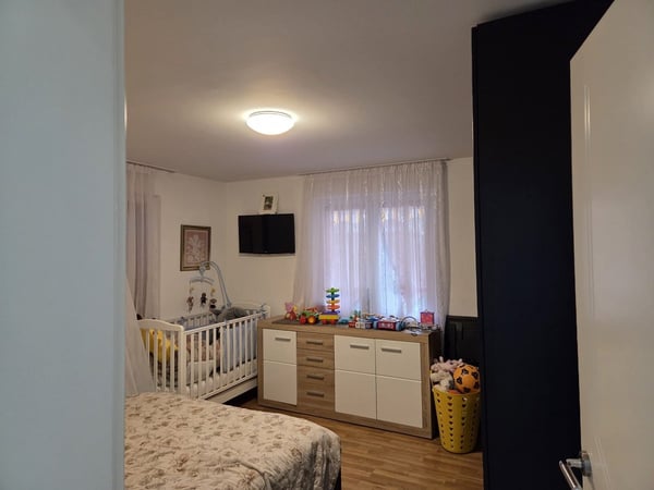 Soleggiata, Spaziosa, Casa Indipendente con due Appartamenti, loc 3,5, Terrazza, giardino 7