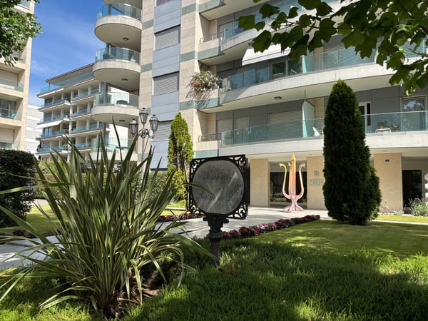 Accogliente appartamento di 3 locali con balcone e vista panoramica a Lugano 1