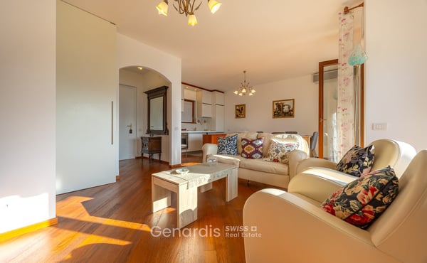 Elegante appartamento di 3 Locali con Vista Lago a Campione d'Italia 3