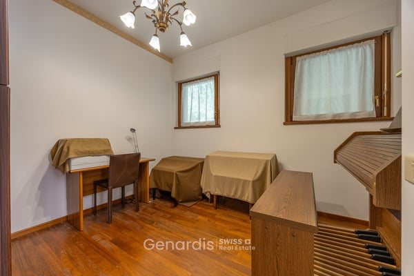 Elegante appartamento di 3 Locali con Vista Lago a Campione d'Italia 17