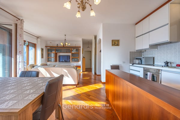 Elegante appartamento di 3 Locali con Vista Lago a Campione d'Italia 6