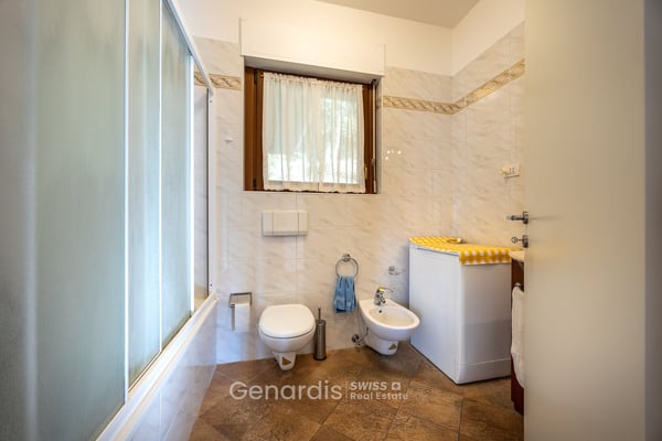 Elegante appartamento di 3 Locali con Vista Lago a Campione d'Italia 18