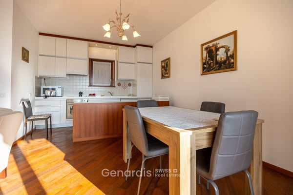 Elegante appartamento di 3 Locali con Vista Lago a Campione d'Italia 8