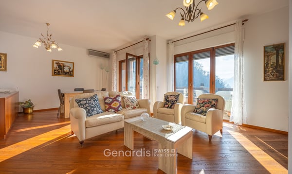 Elegante appartamento di 3 Locali con Vista Lago a Campione d'Italia 5