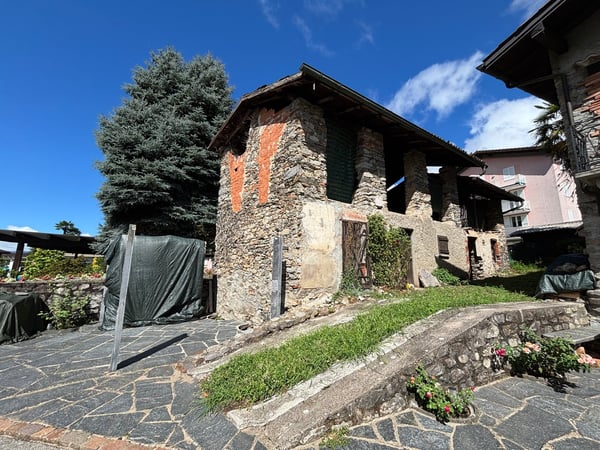 Rustico + casa antica da riattare – Un Gioiello Ticinese 1