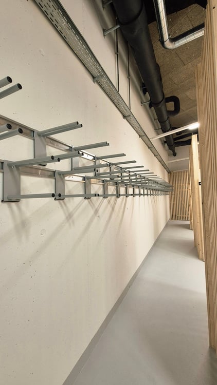 Ein Penthouse über den Dächern von Andermatt – modern, warm & alpin 15