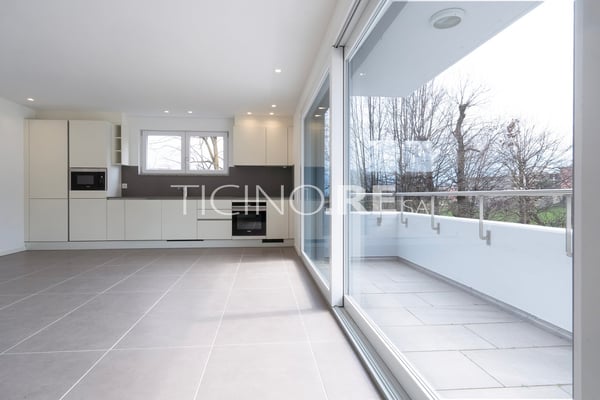 Moderno appartamento di 4.5 locali con ampia terrazza a Lugano-Breganzona 4