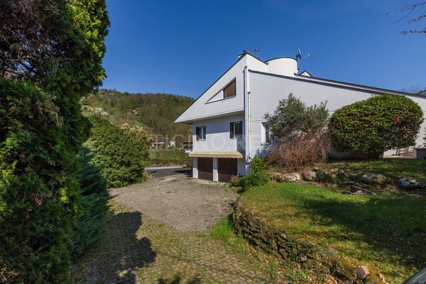 Exklusive Villa mit 3.000 m² Parkgarten nahe der Schweizer Grenze 15