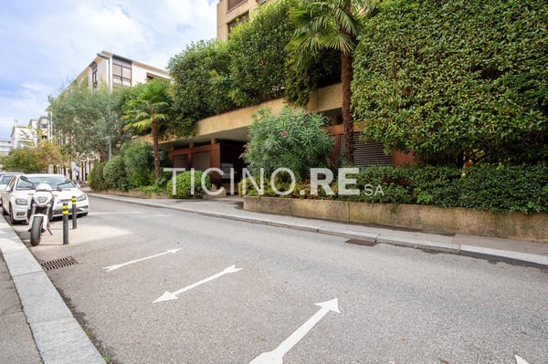 Elegante ufficio in affitto a Lugano – Di fronte al Parco Ciani 15