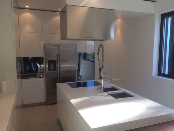 Moderna villa con piscina 10