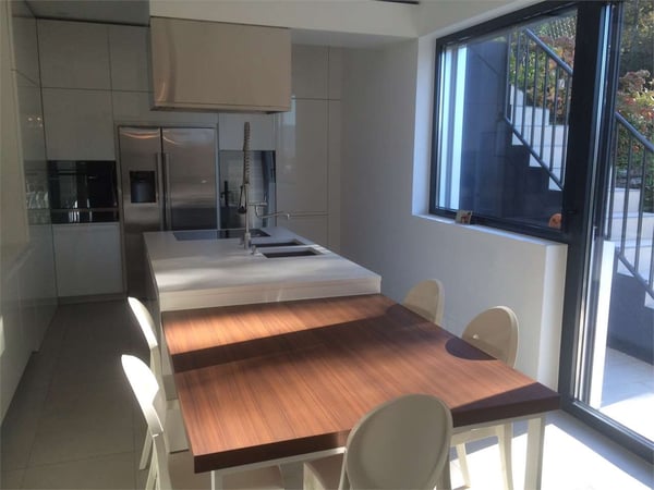 Moderna villa con piscina 2