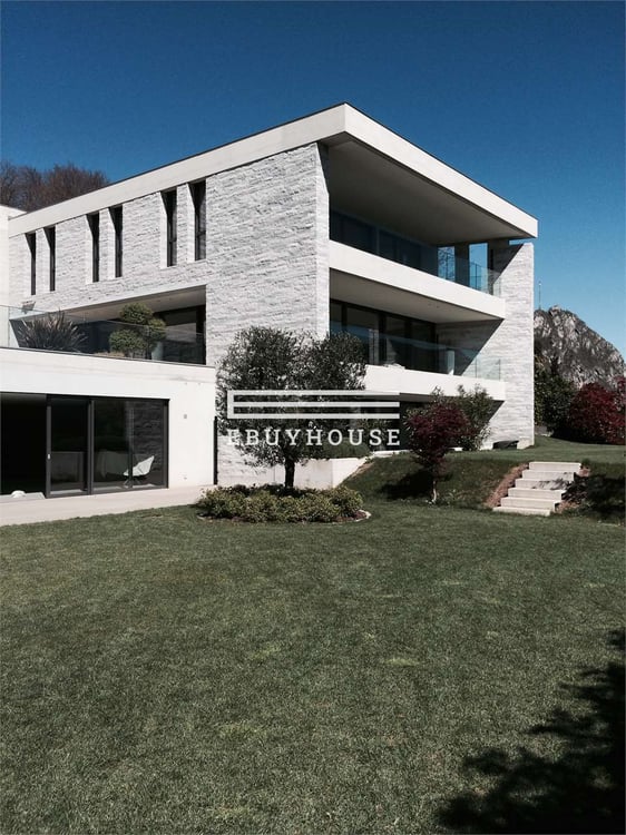 Villa di design con piscina interna a Lugano 9