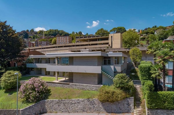 Spaziosa villa vista lago in centro a Lugano 2