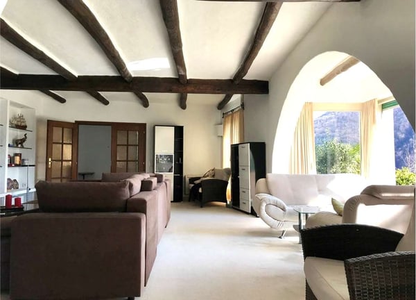 Bellissima villa 7.5 locali vista lago nel verde 9