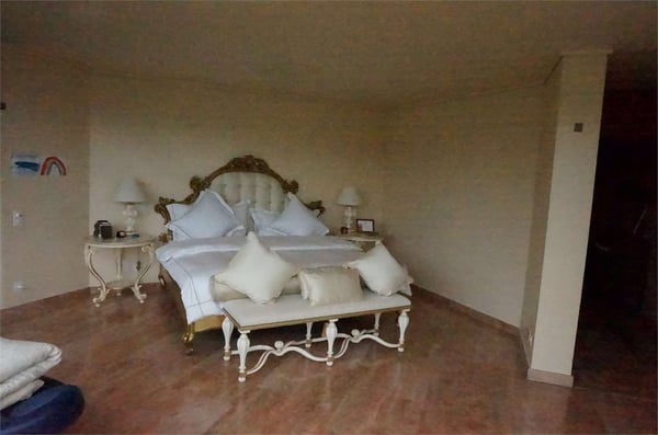 Prestigiosa villa vista lago con piscina 5