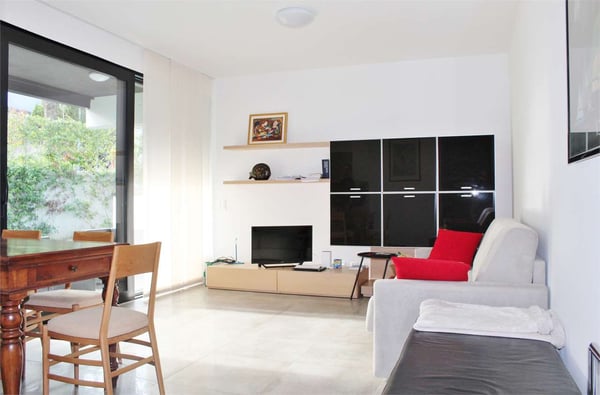 Appartamento elegante con giardino privato a Lugano Pregassona 4