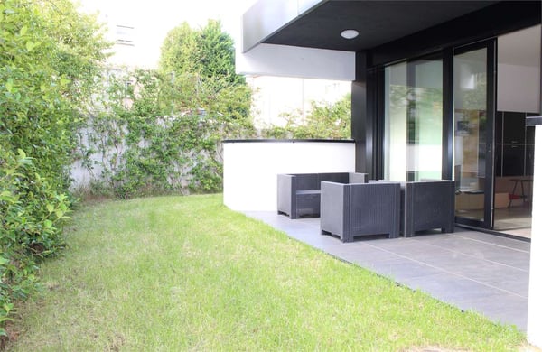 Appartamento elegante con giardino privato a Lugano Pregassona 2