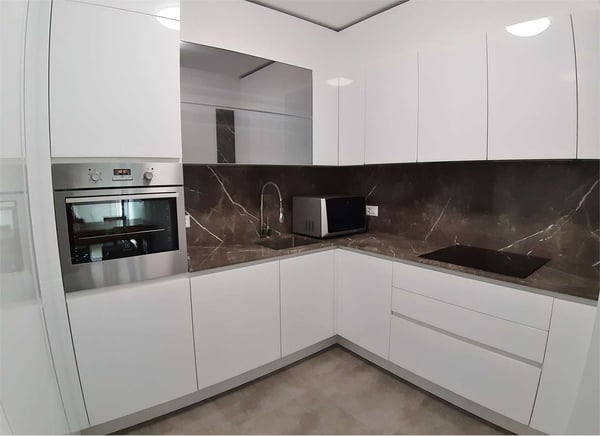 Appartamento elegante con giardino privato a Lugano Pregassona 8