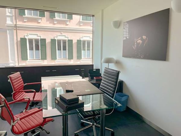 Moderno ufficio nel cuore di Paradiso 3