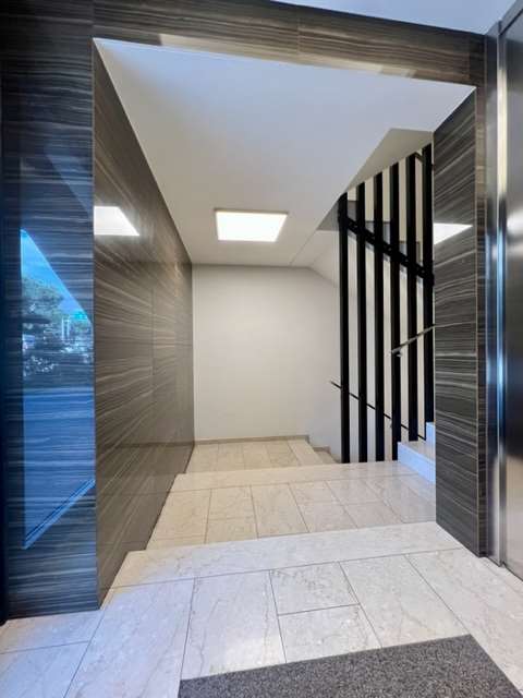 Elegante locale commerciale ufficio a Lugano Massagno 11