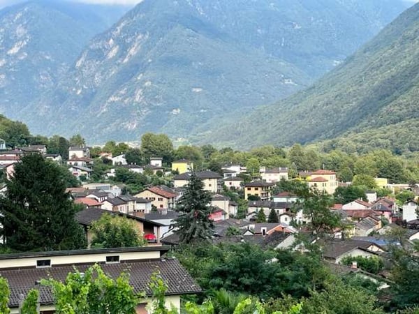 Terreno edificabile con vista aperta 2